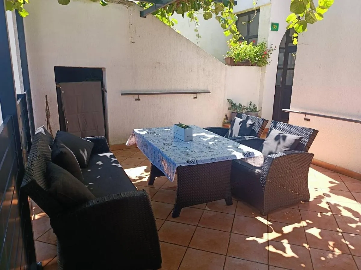 Apartment Danijela I بولا