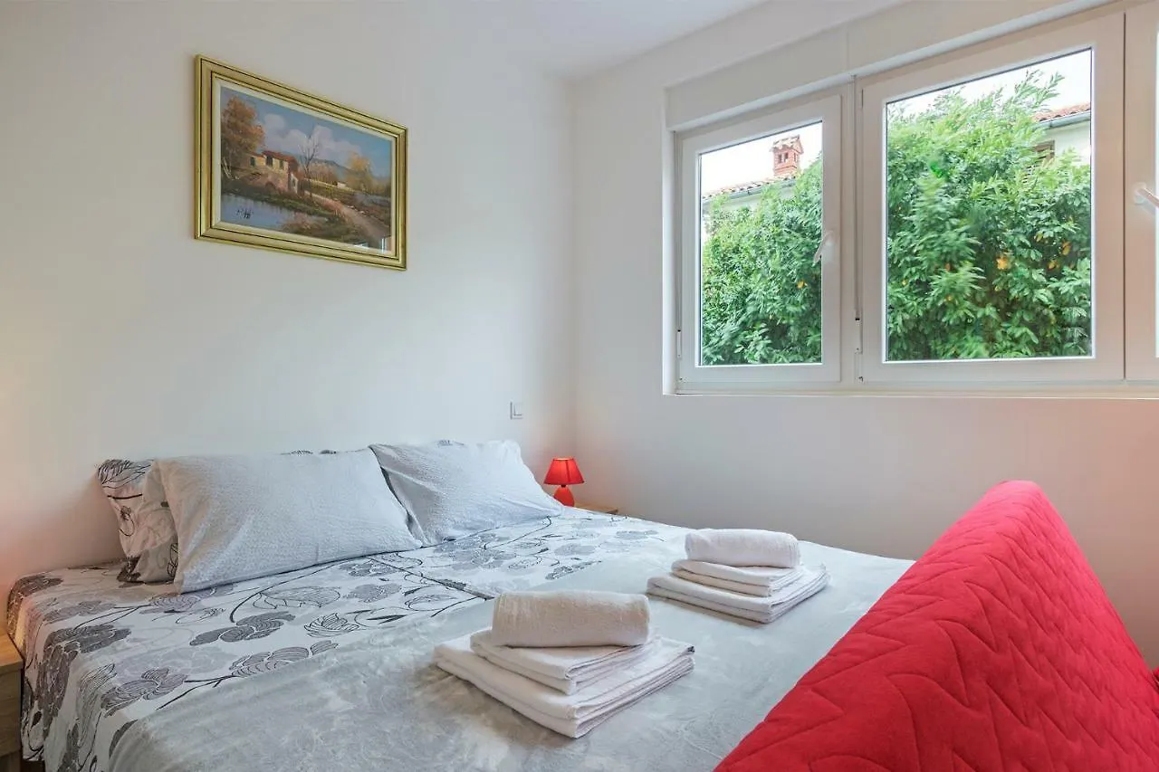 Apartment Danijela I بولا