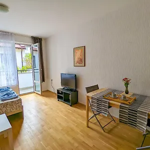 Center Relax, Ndk & Vitoshka Str, Free Secured Parking , Sofia Bulgaria